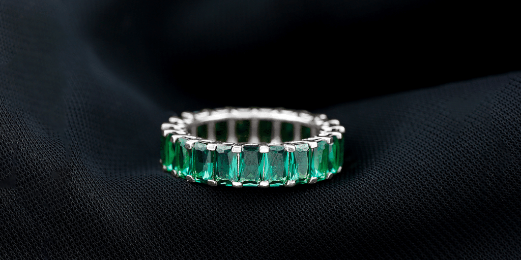 Rosec Jewels' Lab-Created Emerald Rings Make Waves in the US (4)