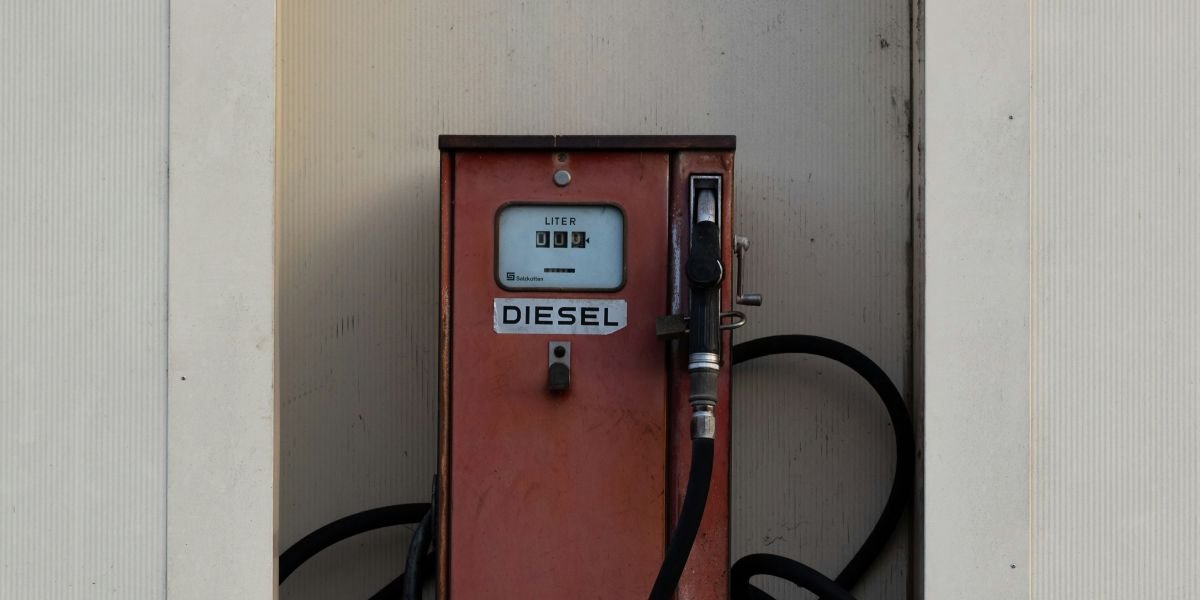 Global Energy Crisis Intensifies As U.S. Diesel Prices Surpass $5 Per Gallon