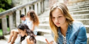 France Bans Social Media for Children Under 15