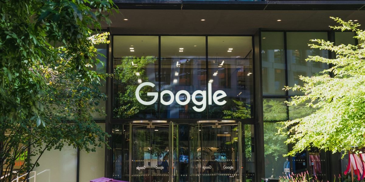 Google Gemini Crosses 1 Billion Monthly Users as the AI Platform Race Reaches Scale Parity with ChatGPT