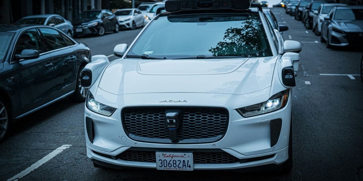 Nevada Approves Up to 8,000 Robotaxis for Tesla, Uber, and Waymo Across Las Vegas