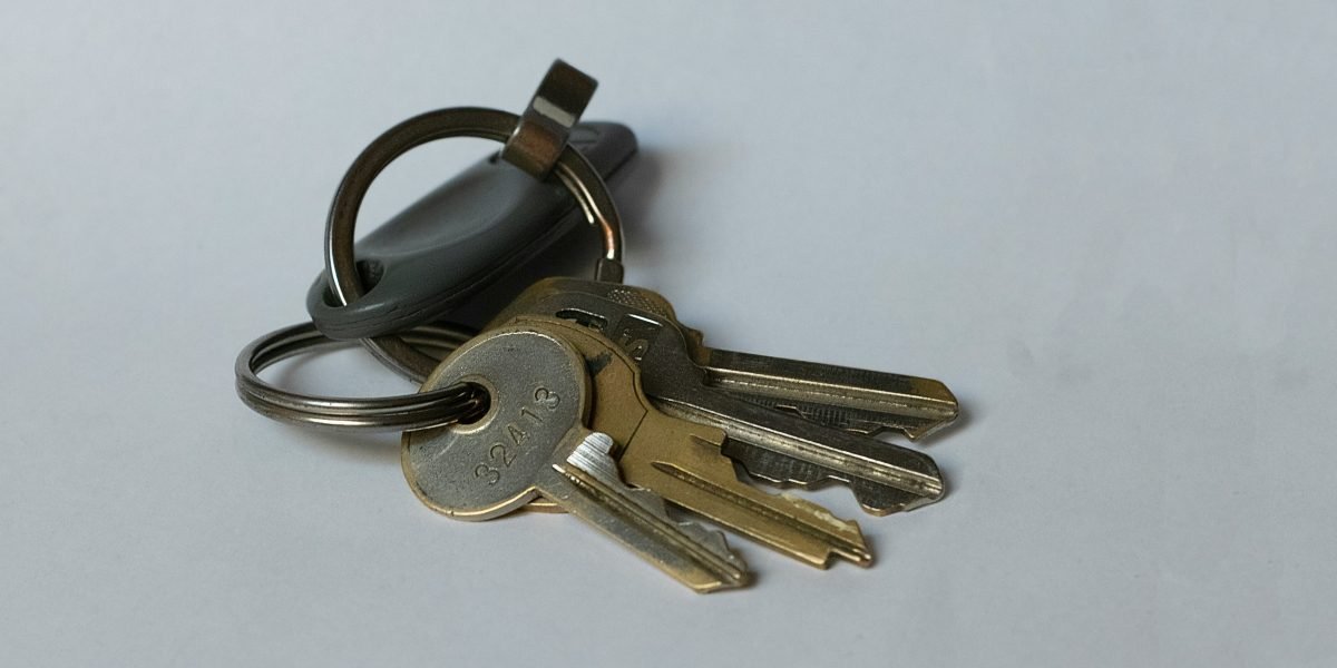 How Quickly Can HomeWise Close, and What Does Title Is Clear Mean?